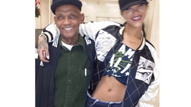 Rihanna : réunion avec Jay Z... et son grand-père !