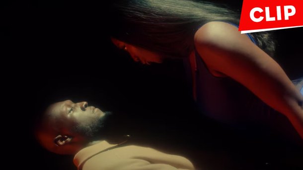 Aya Nakamura règle ses comptes dans le clip de «Plus jamais»