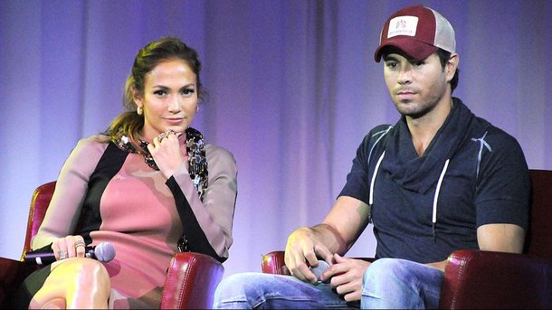 Jennifer Lopez: retour sur son duo "Physical" avec Enrique Iglesias