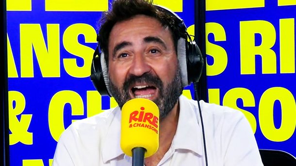 Mathieu Madénian raconte son plus gros bide sur scène : " A la fin, il m'a jeté une tong !!"  - L'Afterwork du Rire