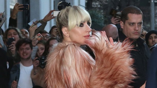 Lady Gaga aime tellement Elton John qu’elle s’habille comme lui