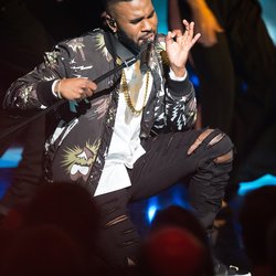Jason Derulo sur scène - NRJ Music Awards 2015