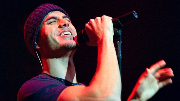Retour sur "Hero", le tube planétaire d'Enrique Iglesias
