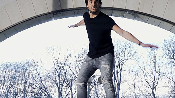 Amir: exclu, découvrez son nouveau clip «Au cœur de moi»!