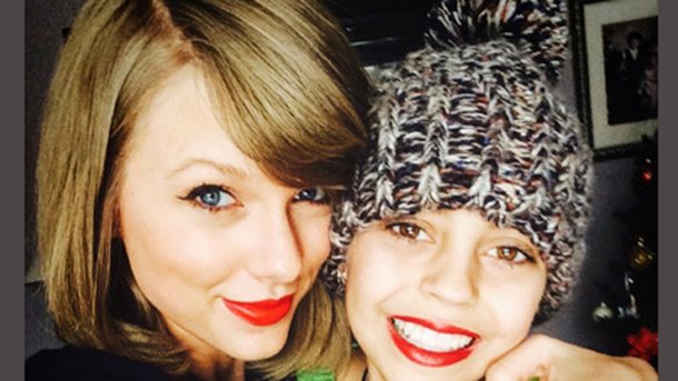 Taylor Swift: elle rend visite à une enfant malade