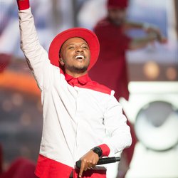 Soprano sur scène - NRJ Music Awards 2015
