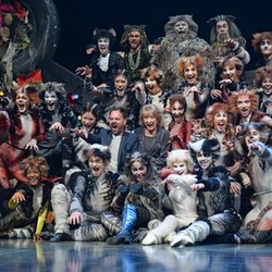 La première représentations de Cats avec Chimène Badi
