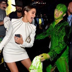 Nick Jonas veut faire une câlin à Olivia Culpo