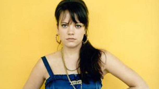 Lily Allen se met à Bridget Jones