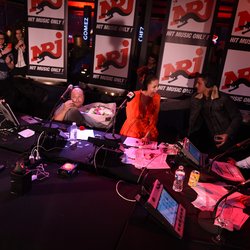 Selena Gomez à Paris chez Cauet