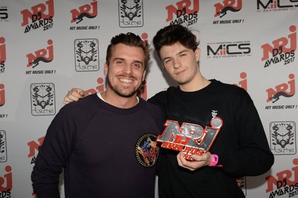 Feder and Petit Biscuit - NRJ DJ AWARDS 2017