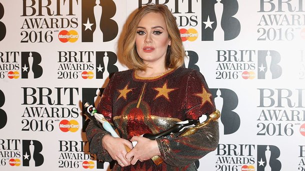 Adele vs Sia: qui écrit les plus belles chansons?