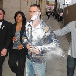 Adam Levine @ Jimmy Kimmel Live
