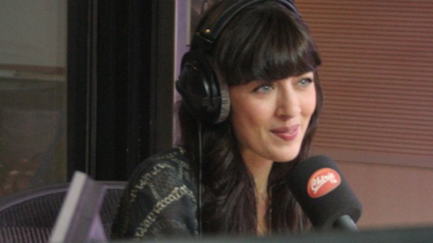 Nolwenn Leroy et Carla Bruni en première ligne