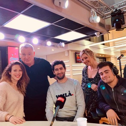 L'équipe de "Demain nous appartient" en direct du Réveil Chérie