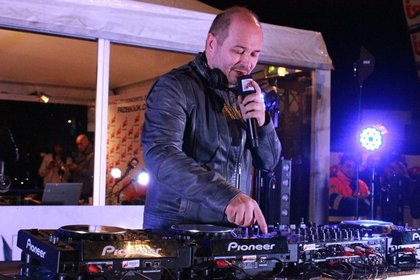 Cauet au mix