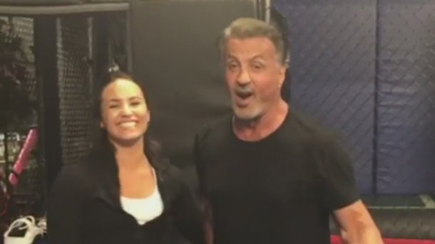 Demi Lovato se bat contre Rocky!