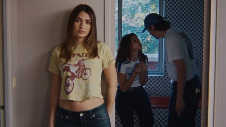EMA "Papillons" / Capture d'écran clip