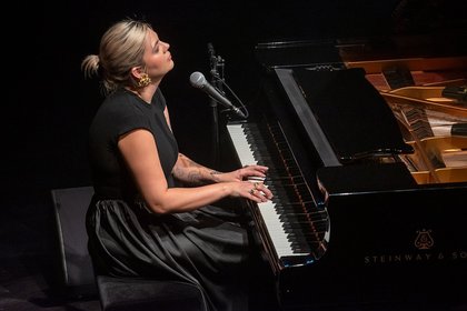 NRJ Live Louane