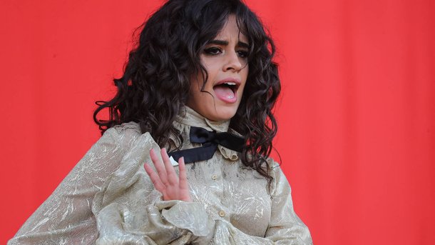 Camila Cabello lance une gamme de maquillage!