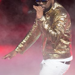 Maitre Gims sur scène - NRJ Music Awards 2015