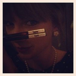 Taylor Swift au restaurant a des baguettes à son nom!!!