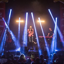 Concert Pop Love - Marina Kaye
