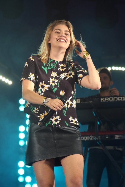 Louane - NRJ Music Tour Toulouse 2016