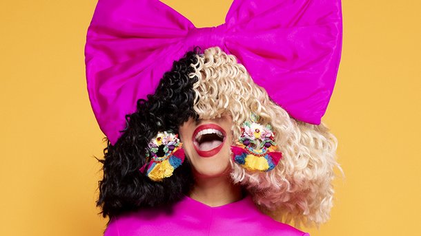 Sia : découvrez la radieuse au naturel !