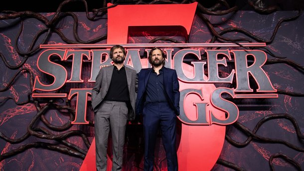 Stranger Things 5 : Ross Duffer tease une suite "sombre", "effrayante" et "chargée en émotion"