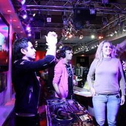 Jeudi 18 octobre avec Amel Bent et le Dj Michael Canitrot