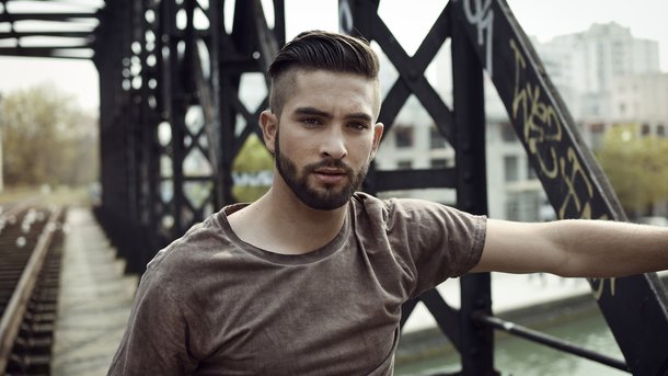 Kendji dévoile « Conmigo », son nouveau hit!