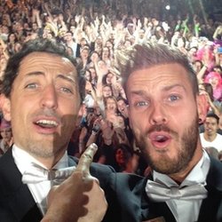 Fin du 2eme show avec l'ami @gadelmaleh ! Fini pour aujourd'hui! Demain dernier show! -lesenfoires2013 