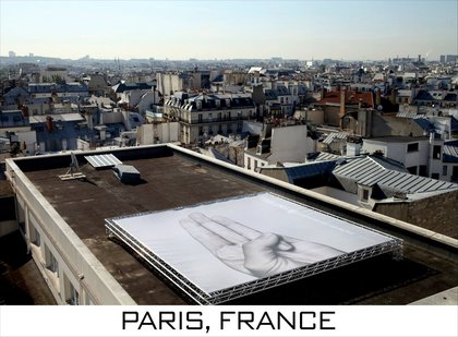 Le signe de ralliement à Paris