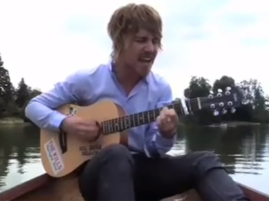 Julien Doré reprend Breed de Nirvana