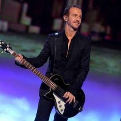 Calogero sur la scène des NRJ Music Awards