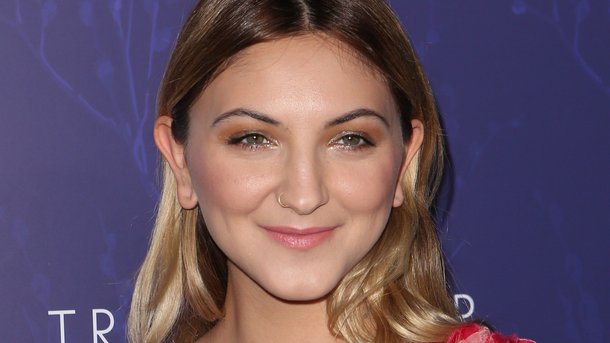 Julia Michaels: son mini album «Nervous System» est sorti!