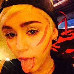Miley Cyrus à l'anniversaire de sa maman