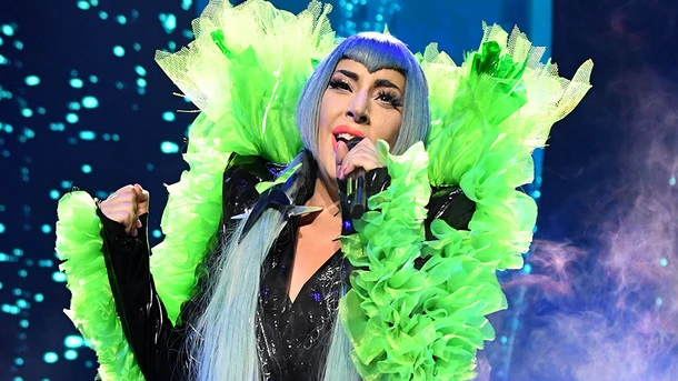 Lady Gaga engagée: son message adressé à Emmanuel Macron