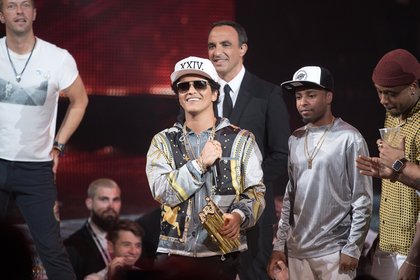 Bruno Mars - Cérémonie NRJ Music Awards 2016