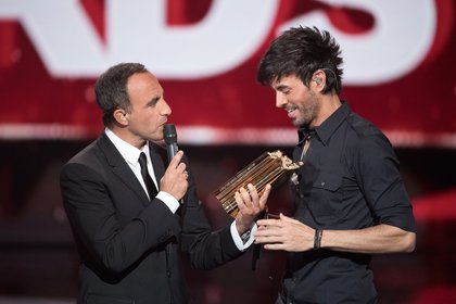 Tal et Enrique Iglesias - Cérémonie NRJ Music Awards 2016