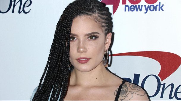 Le saviez-vous? Halsey a joué dans le film "A Star Is Born" aux côtés de Lady Gaga