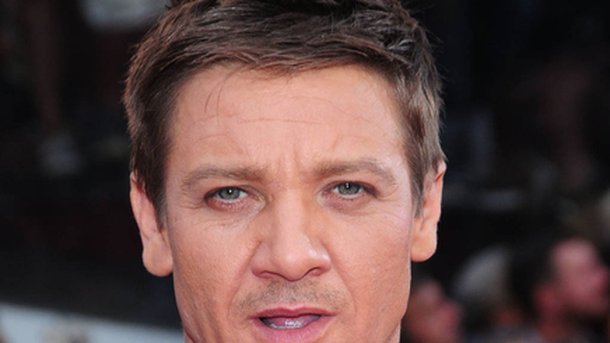 Jeremy Renner: il est célibataire!