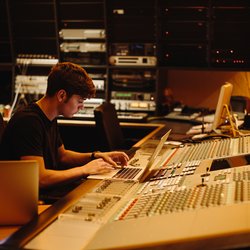 MARTIN GARRIX