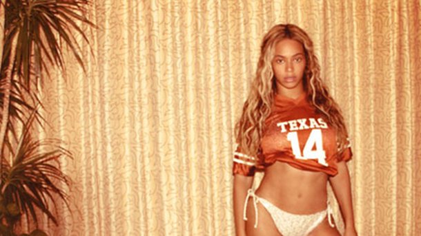 Beyoncé se déshabille pour Noël !