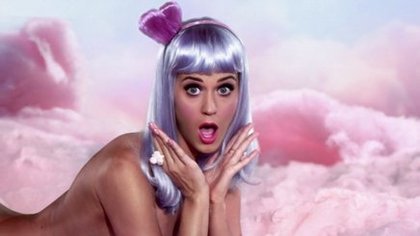 Katy Perry dans le clip "California Gurls"