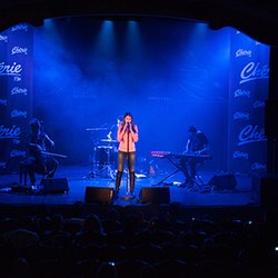 Concert Pop Love - Marina Kaye