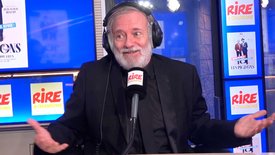 Francis Huster invité de Rire & Chansons pendant 1 heure pour la pièce "Les Pigeons", qu'il joue avec Michel Leeb
