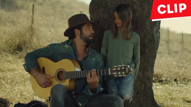 Kendji Girac s’évade loin de la ville avec son ami «Tiago»