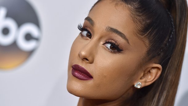 Ariana Grande va jouer avec un acteur français sur Netflix